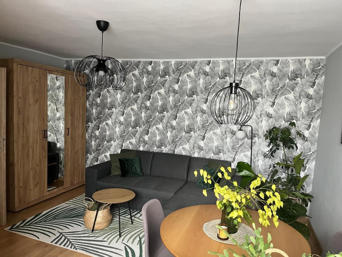 Riverside Jungle Green Apartment Oradea Exterior photo